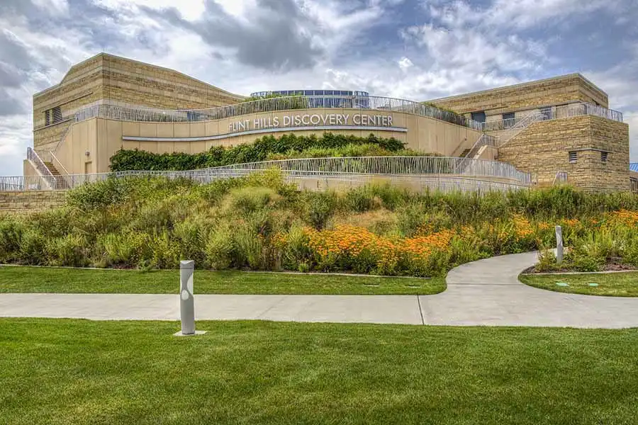 What are the Flint Hills?  Flint Hills Discovery Center, KS